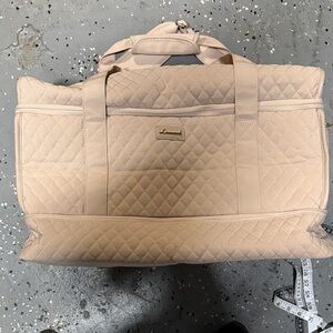 Duffle bag over night bag. Great condition